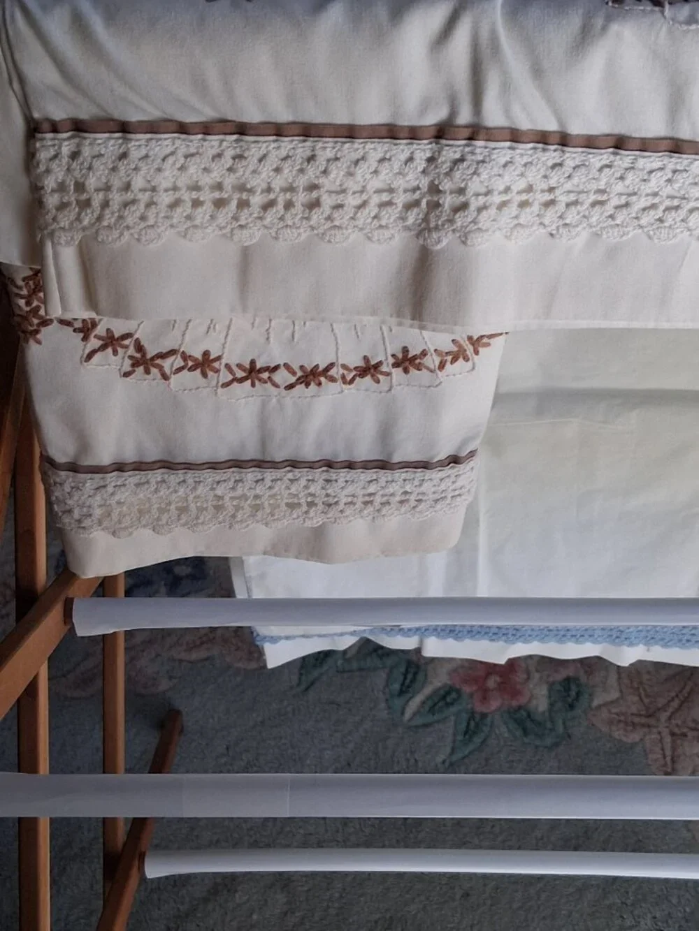 Vintage Hand‑Embroidered Southern Belle Pillowcase Set (4) Crochet Trim - Picture 8 of 11